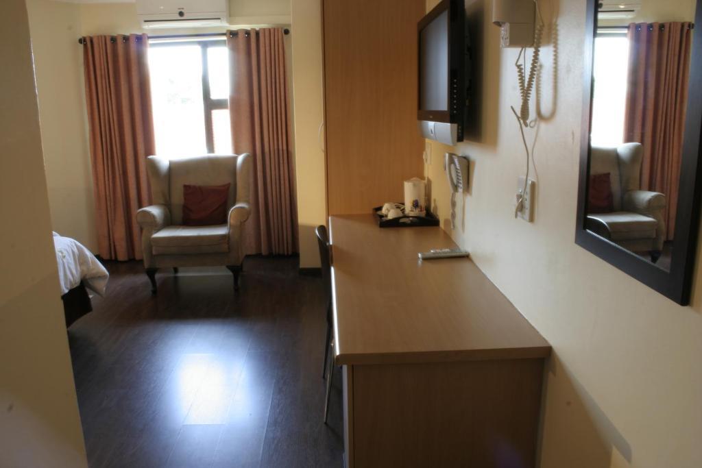 בוקסבורג Europrime Boutique Hotel מראה חיצוני תמונה